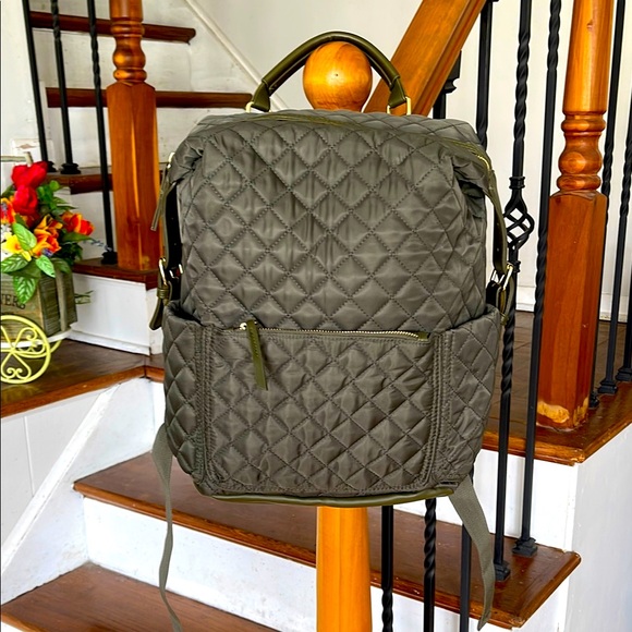 NWOT Tommy Bahama Quilted Green Backpack - Picture 1 of 10